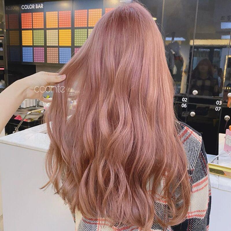 Màu tóc nâu hồng: \